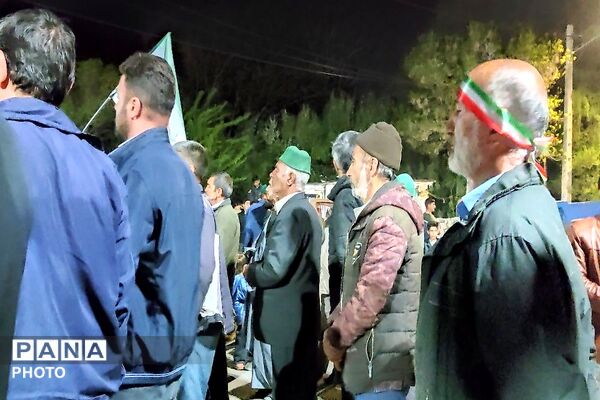 سنگر ما خیابان است 