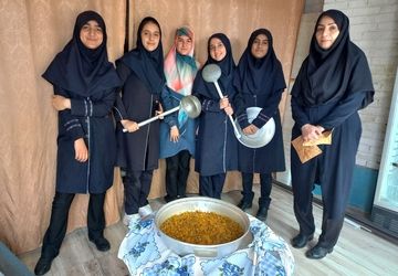 پخت نذری به مناسبت عید غدیر  توسط دانش آموزان برتر لیگ‌جتی استان اصفهان 