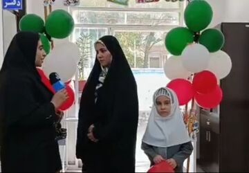 جشن«شکوفه‌ها» در مدرسه زینبیه رزن