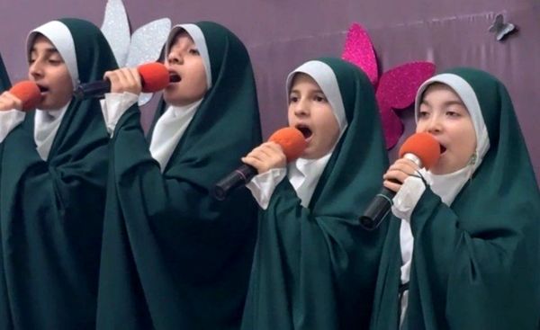 اعتکاف دختران در قاب مسجد امام محمد باقر (ع) تبریز