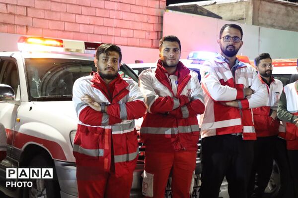 پرچمی که زمین نگذاشتند