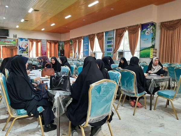 رابطان مشاوره صدای روشن آینده آموزش 