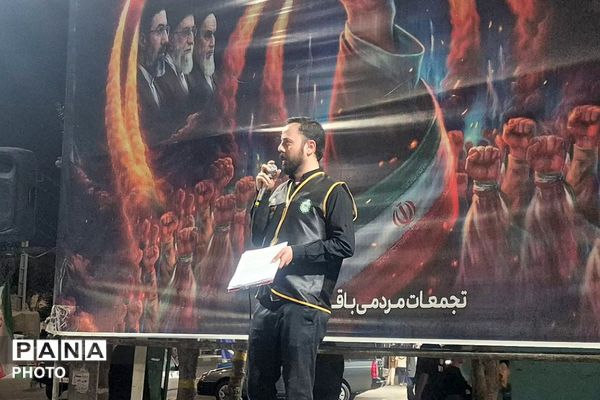  بازدید رئیس سازمان دانش‌آموزی شهرستانهای استان تهران از غرفه «با انرژی‌ها» منطقه کهریزک
