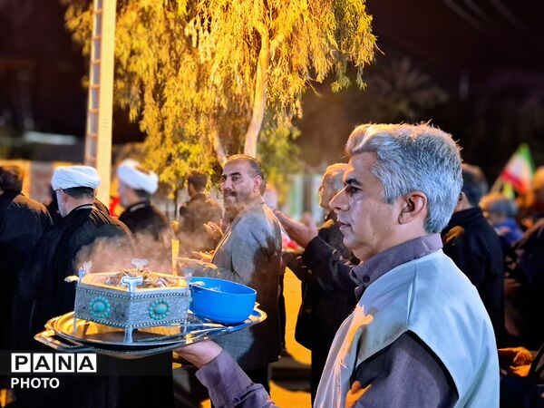 نورِ حضور؛ تصاویری از عشق و وفاداری در عنبرآباد