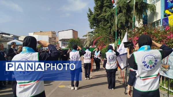 نواخته شدن زنگ سپاس معلم در ساری