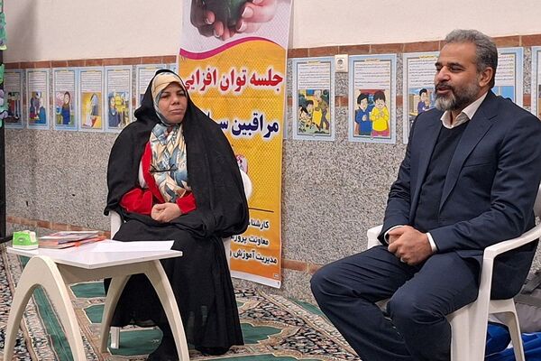 برگزاری کارگاه آموزشی «جشنواره سفیران» در دبستان شاهد ام البنین (س) ناحیه دو شهرری 
