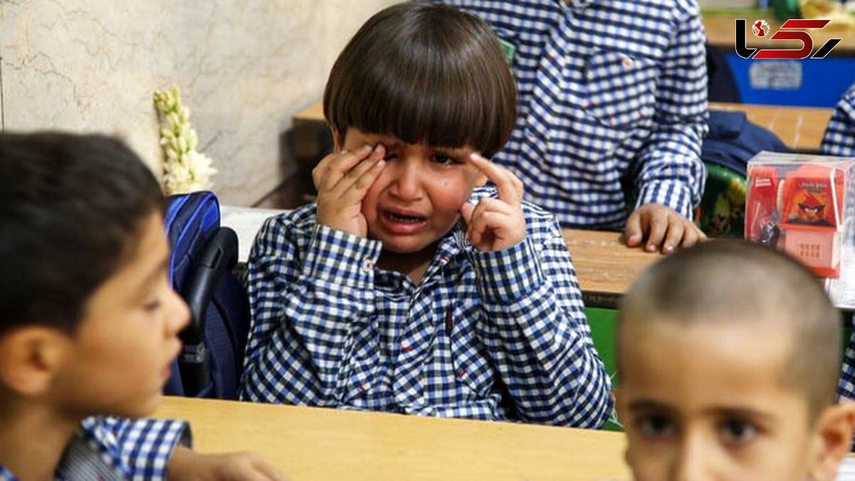 نحوه کنترل اضطراب جدایی دانش‌آموزان از سوی خانواده‌ها و مربیان