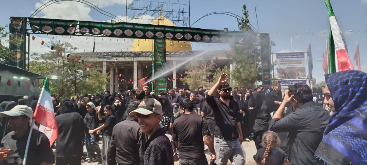 قدم هایی که در دهستان نصرآباد با عشق برداشته می‌شوند
