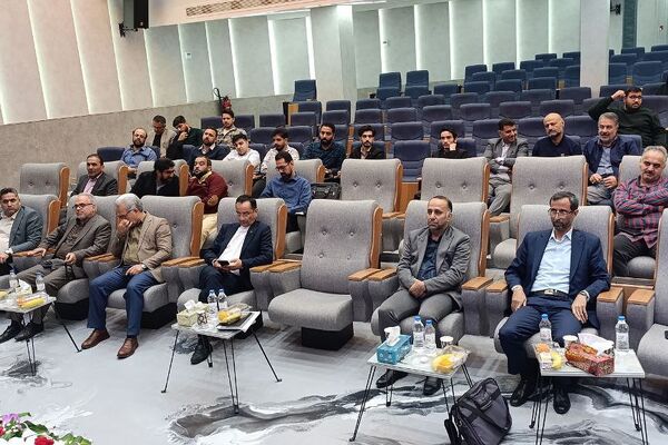 نشست تخصصی فرهنگیان با محوریت اجرای نظام مراقبت اجتماعی دانش‌آموزان 