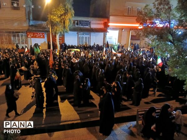 تجمع مردم لارستان برای بیان اقتدار ایران