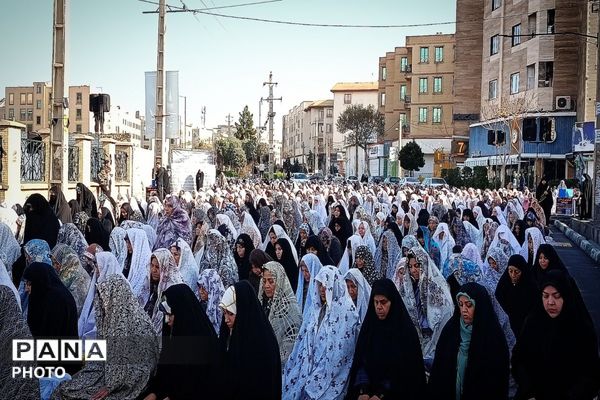 شکوه حضور ملاردی ها در نماز جماعت عید سعید فطر