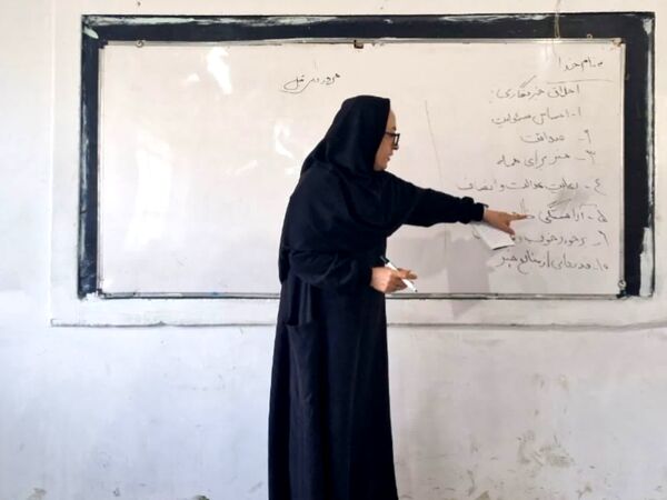 دوره آموزشی مقدماتی خبرنگاری در محمودآباد 