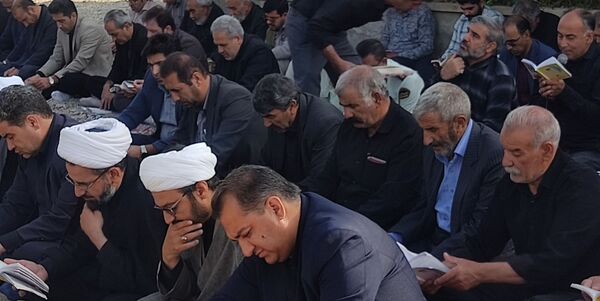 مراسم قرائت زیارت عاشورا در تیتکانلو