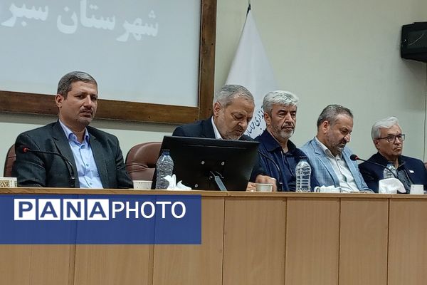 نسیم تحول آموزشی و تربیتی با حضور وزیر آموزش و پرورش در سبزوار 