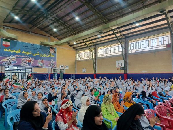 روزی پر نشاط و جان تازه در رگ‌های مدرسه