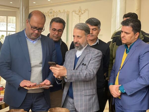 نمایشگاه صنایع دستی در کوهسرخ