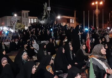 حضور مردمان ولایت مدار شهرستان الیگودرز در تجمعات شبانه