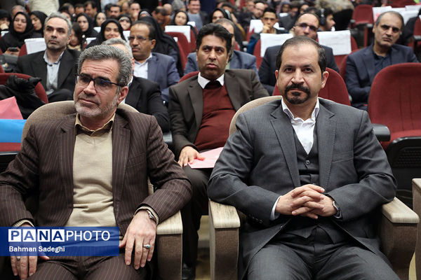 آیین تجلیل از پژوهشگران برتر وزارت آموزش و پرورش