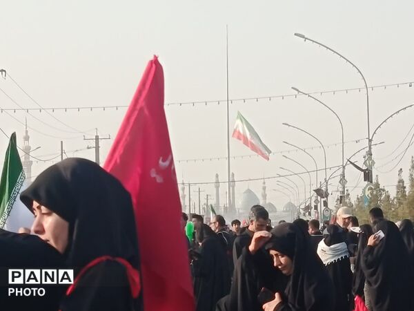 تلاقی دریای سرخ و سیاه مردم در حماسه وداع با قائد امت