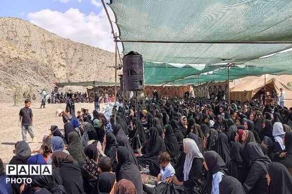 پخت حلیم در روز اربعین حسینی شهر بار نیشابور