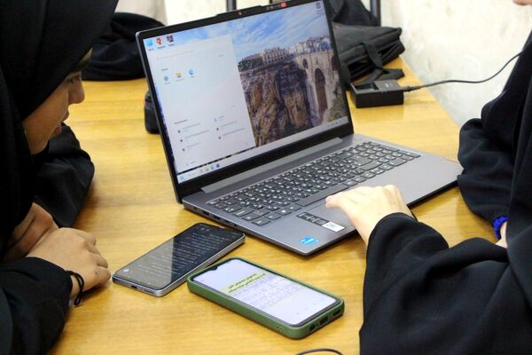حضور جوانان و نخبگان خلاق در دومین رویداد تولید محتوای دیجیتال شهرستان بن