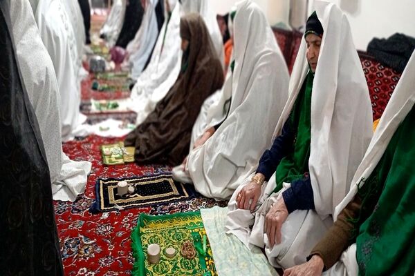 اقامه نماز عبادی،سیاسی جمعه همزمان با ایام دهه فجر در شهر بار نیشابور