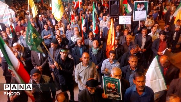 خروش مردم نورآباد در اجتماع «بیعت با رهبری» تجدید میثاق با آرمان‌های نظام