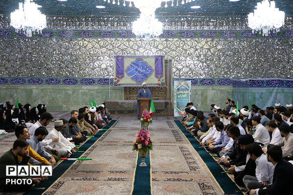 جشن ازدواج طلبگی ۲۰۰ زوج در حرم حضرت معصومه(س)