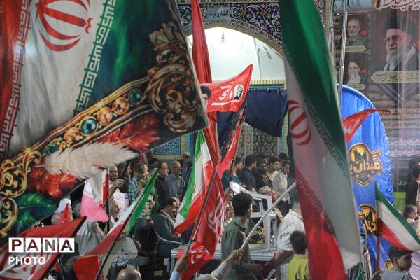 قهرمانی تیم شهید شفیعی در فینال مسابقه میدان یار