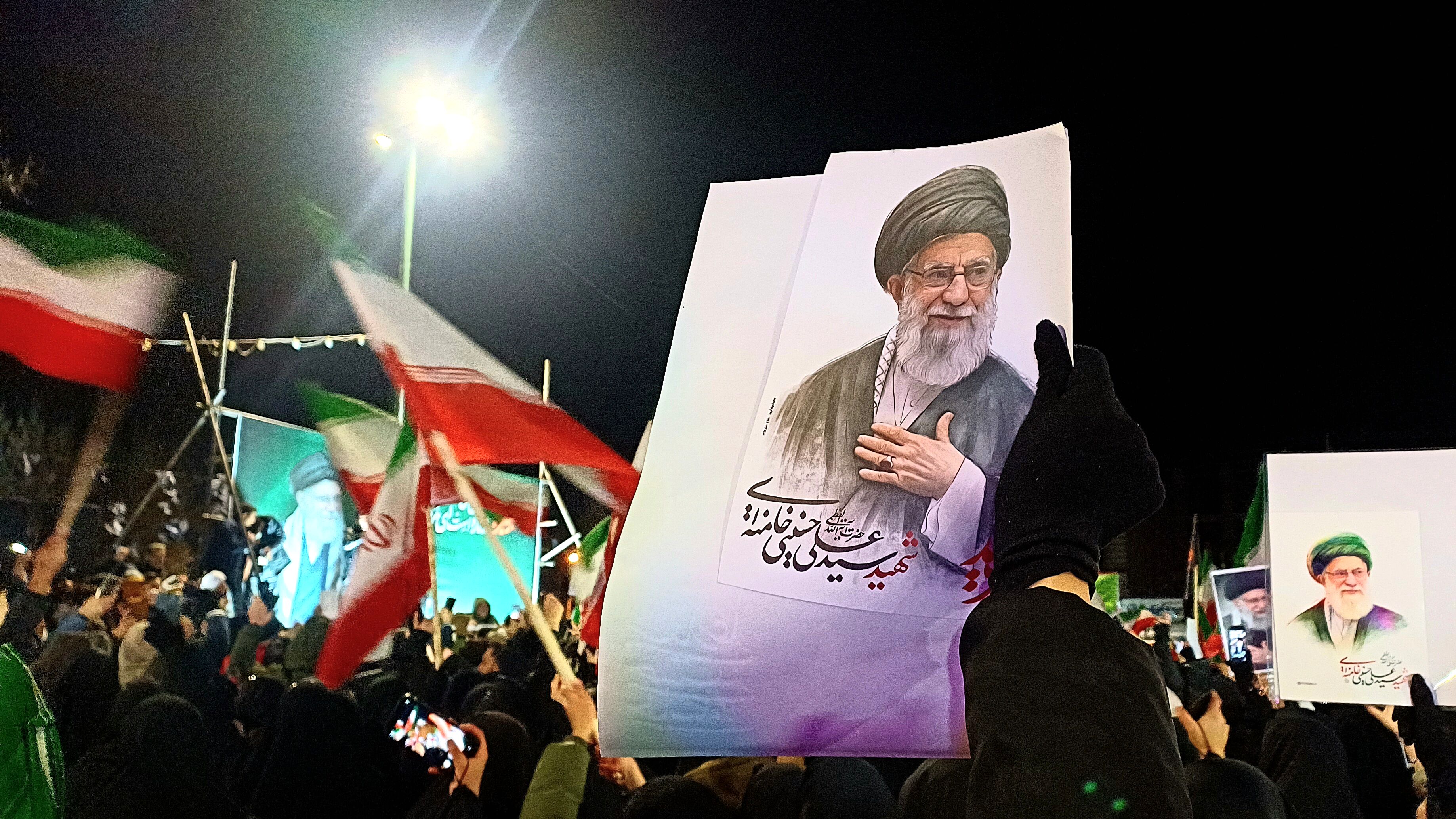 فریاد مقاومت و انتقام با حماسه حضور اهالی رزن
