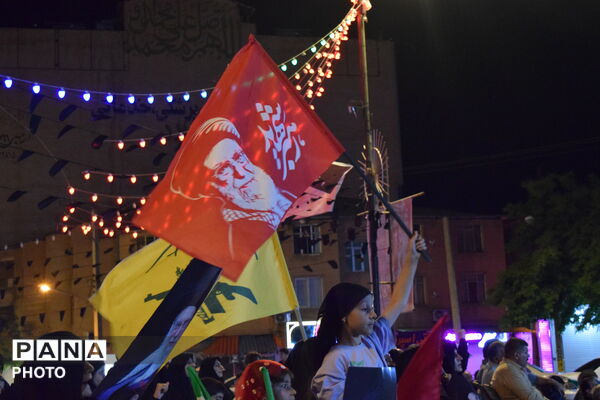 شبی به یاد رهبر شهید
