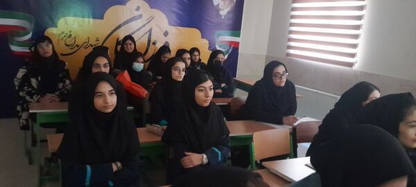 برگزاری جشنواره تدریس همیار معلم در دبیرستان فرزانگان استعداد درخشان ملارد