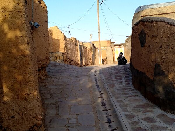 اجرای پروژه سنگ فرش روستای گزکوه 