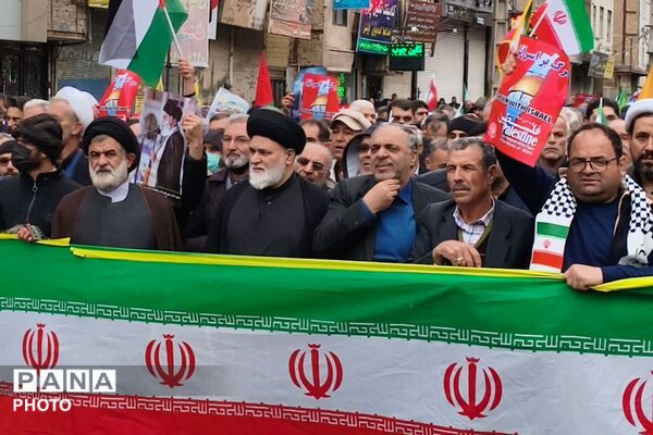تجدید پیمان مردم ولایتمدار بهارستانی با سومین رهبر انقلاب در روز قدس