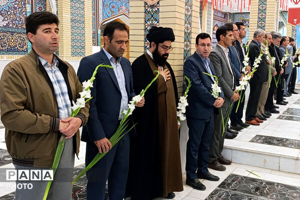 گلباران مزار شهدای معلم در بجنورد