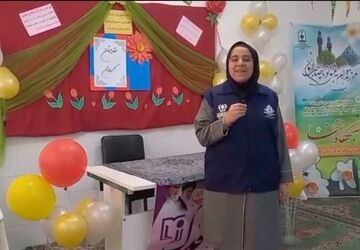 صبحگاه متفاوت با مربیان همراه در دبیرستان دخترانه فدک 