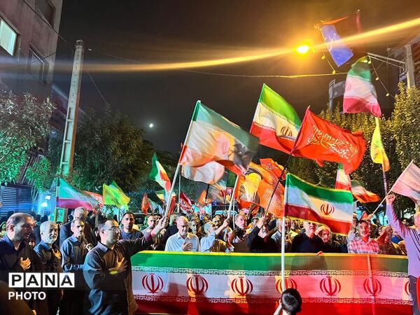 حضور باشکوه مردم کرج در صدوهفتمین شب از تجمعات مردمی