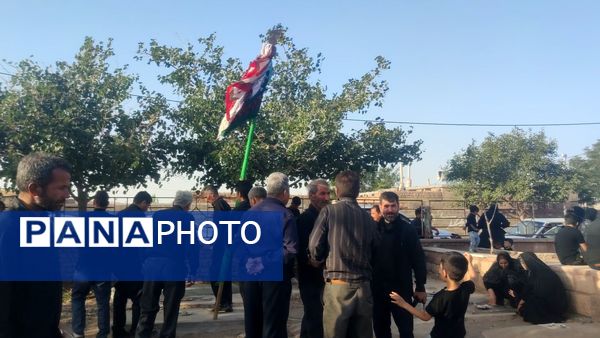 آیین جمع آوری نذورات مردمی در روز عاشورا 