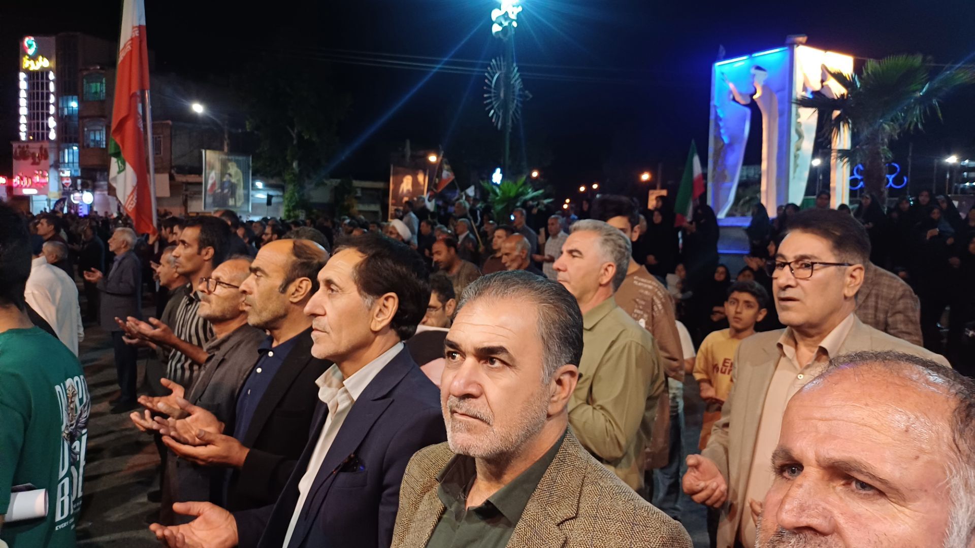 قیامِ بصیرت در کوهدشت؛ خروش مردم ولایت‌مدار