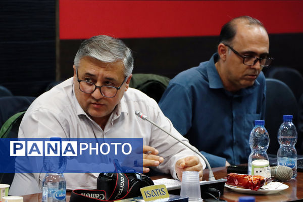 برگزاری نشست خبری مدیرکل راه و شهرسازی استان یزد و مدیران دستگاه‌های متولی مسکن