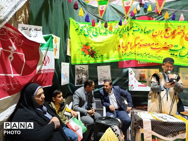 برپایی موکب سازمان دانش‌آموزی به مناسبت روز دختر در حاشیه تجمعات شبانه مردم 