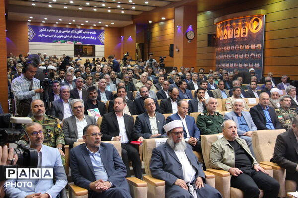 سفر یک روزه وزیر کشور به خراسان جنوبی