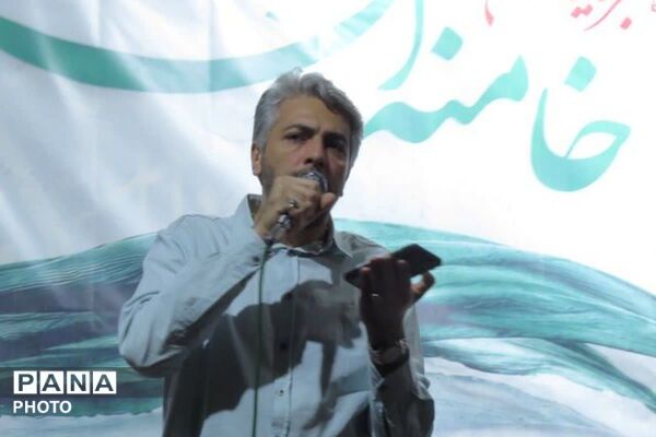 حضوری متفاوت در شبی به یادماندنی در سنگر خیابان