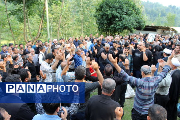 تشییع پیکر مادر شهید حسینعلی جعفری