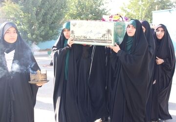 میزبانی مدرسه شهید امان‌الهی از شهید گمنام