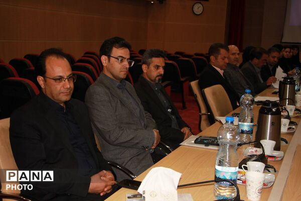 نشست خبری رئیس دانشگاه علوم پزشکی تربت حیدریه با حضور اصحاب رسانه 