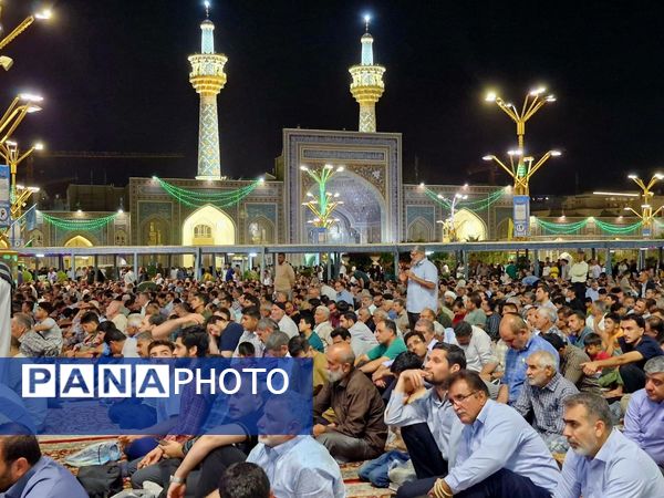 برگزاری نماز آیات در حرم امام رضا (ع) 