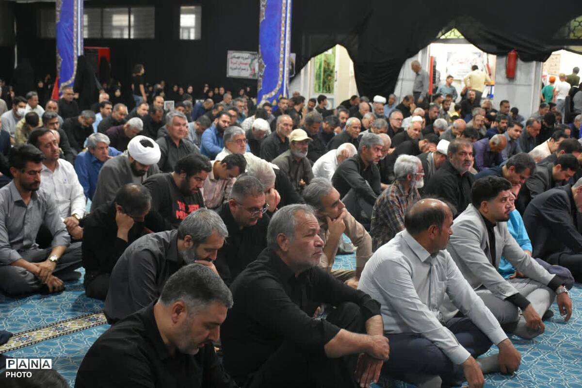تجدید بیعت با رهبر در قروه