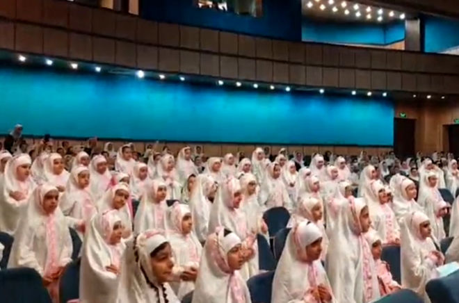 فرشتگان زمینی، جشن تکلیفتان مبارک 