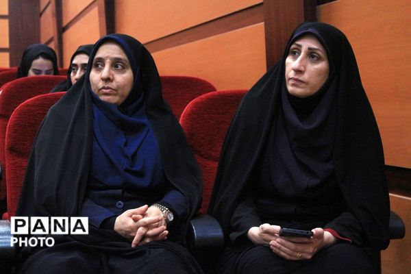 آیین اختتامیه طرح‌ها و برنامه‌های آموزشی بهارستان‌دو